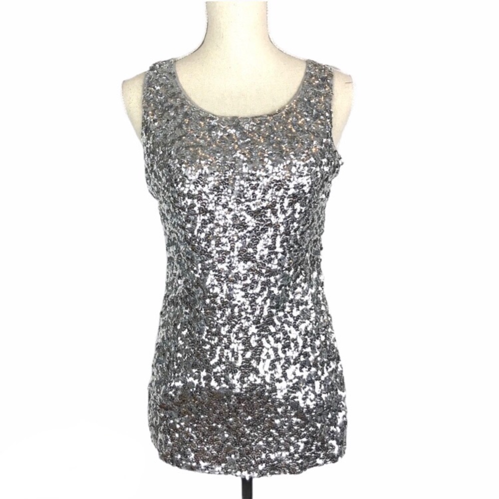 PRETTYGUIDE | Sequins Embellished Top